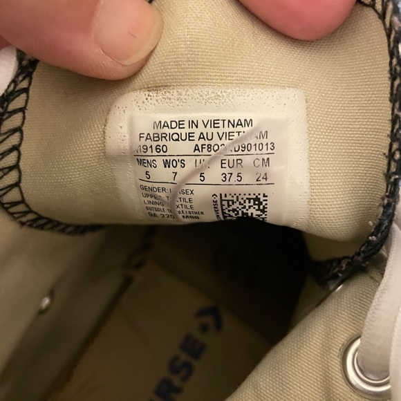 Converse Black and White High-Tops - Picture 12 of 14